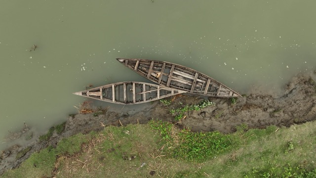 Two boats on Dulu Aladar's property